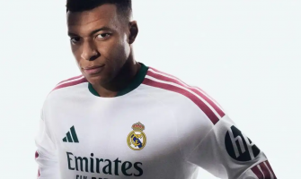 Real Madrids New Jersey har krone-smykkeelementer