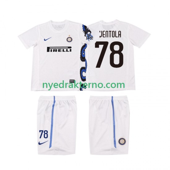 Inter Milan Fotballdrakt VENTOLA 78 Retro Barn Bortedraktsett 2011 2010 Kortermet